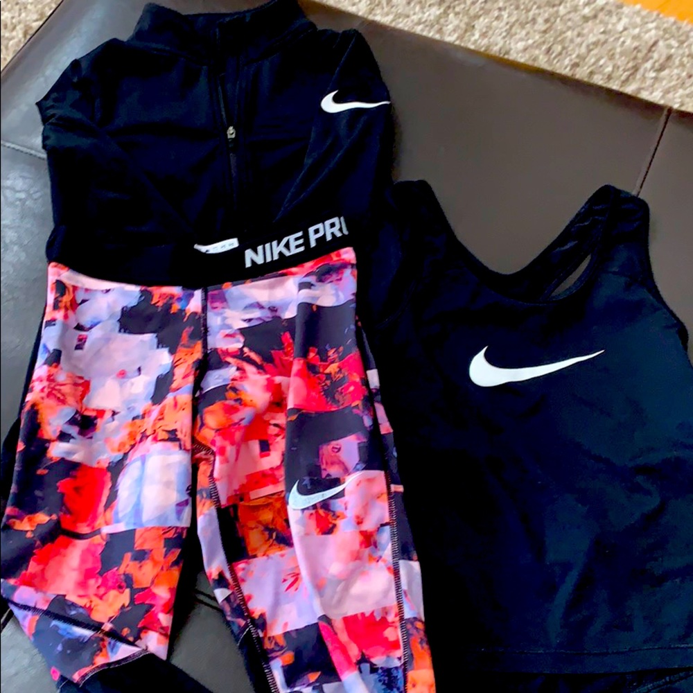 Nike Girls athletic wear